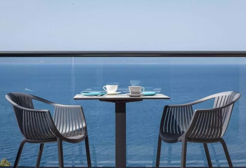 Hotelli Villa Cascada