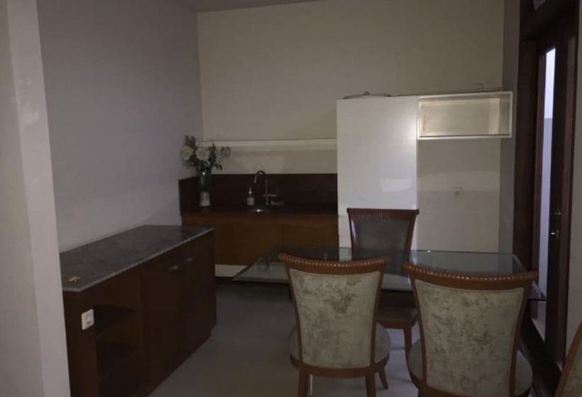 בית מלון כפרי Villa Alex Claket