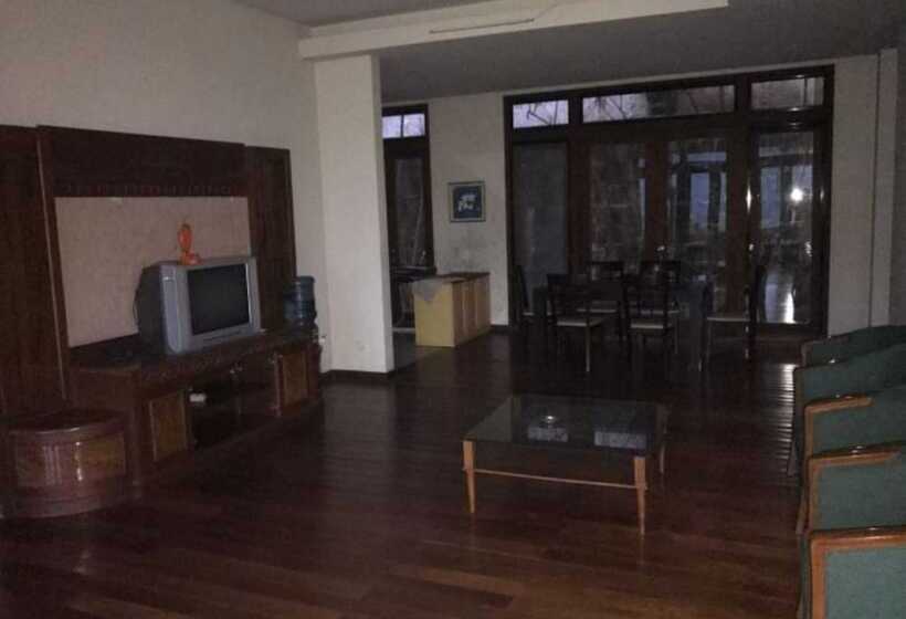 בית מלון כפרי Villa Alex Claket