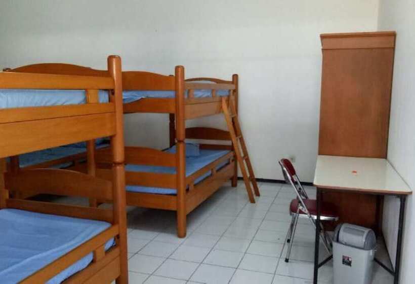 בית מלון כפרי Villa Alex Claket