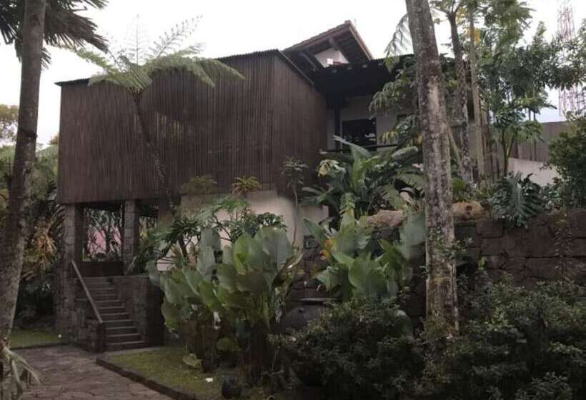 בית מלון כפרי Villa Alex Claket