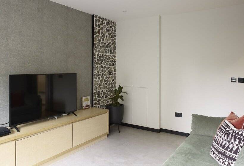 דירת נופש Grand Designs Chess Valley Project Rickmansworth