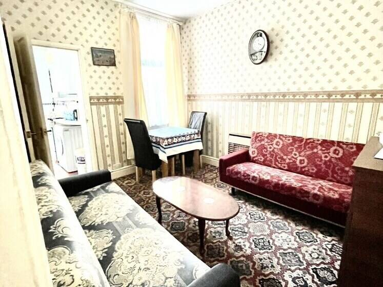 اقامتگاه Lovely 3 Bed House In Coventry Airbnb Property