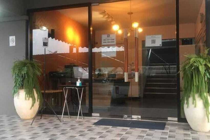 Capital O 75406 Hotel M Rojana