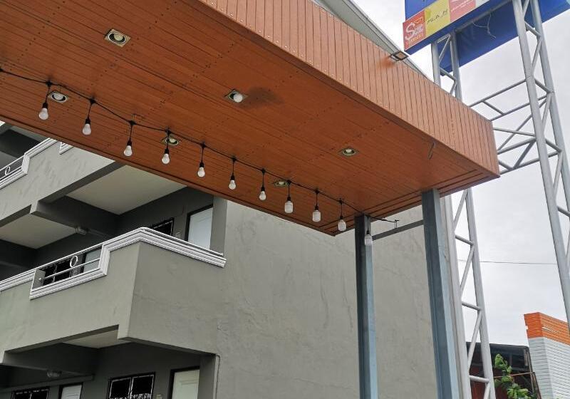 Capital O 75406 Hotel M Rojana