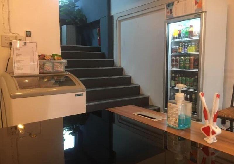 Capital O 75406 Hotel M Rojana