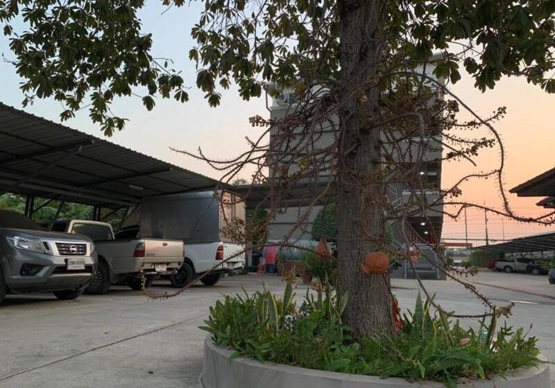 Capital O 75406 Hotel M Rojana