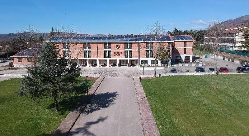Hotelli Hub