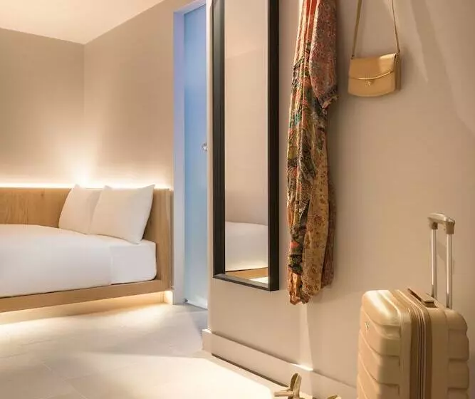 Zedwell Underground Hotel Tottenham Court Rd