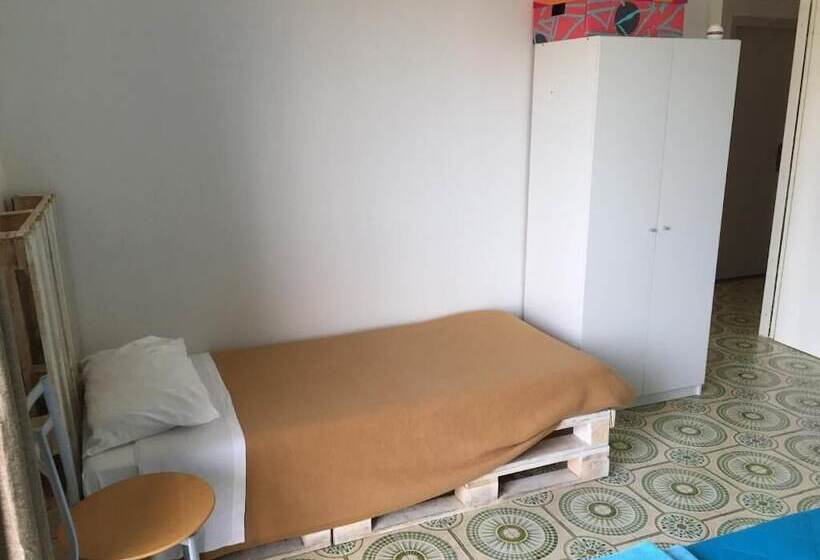 ペンション 33beb43