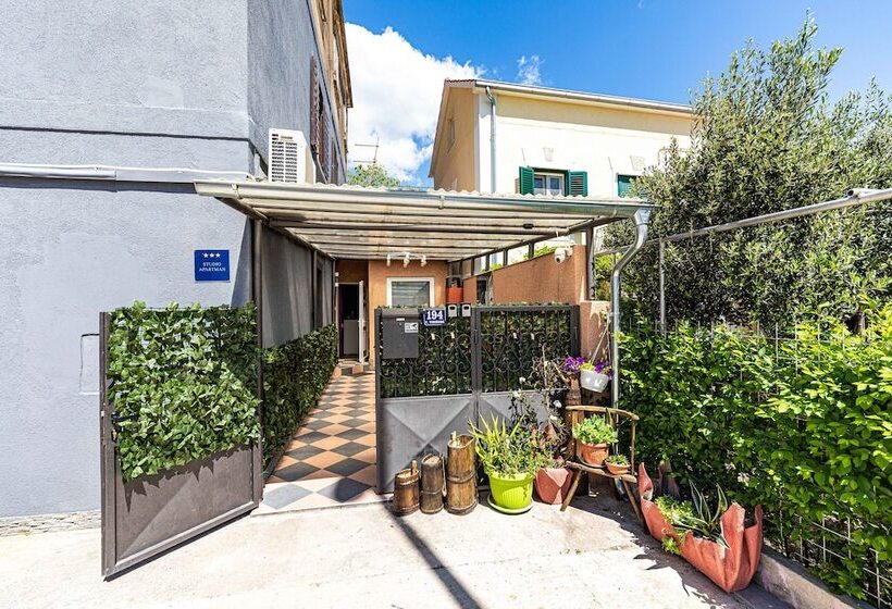 膳宿费 Apartments Keka