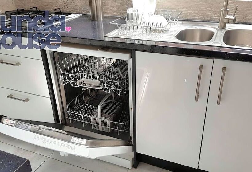 Пансион Kunda House Bournbrook