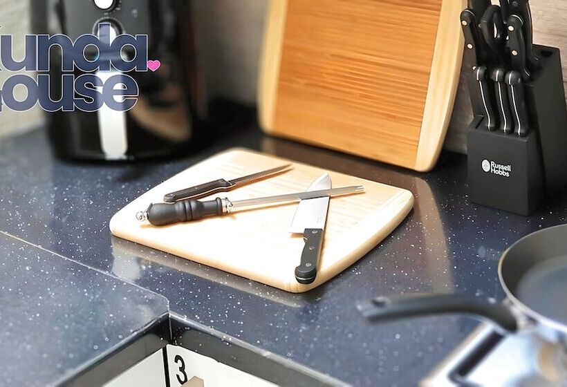 Пансион Kunda House Bournbrook