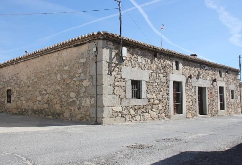 פנסיון La Centenaria De Alaraz