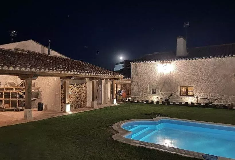 Majatalo La Centenaria De Alaraz