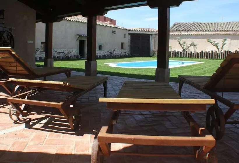 Majatalo La Centenaria De Alaraz