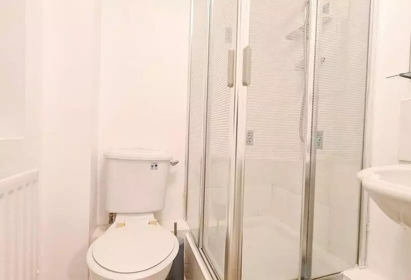 レジデンス Charming 3 Bed House In London With Jacuzzi