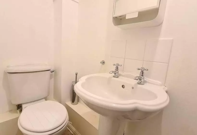 レジデンス Charming 3 Bed House In London With Jacuzzi