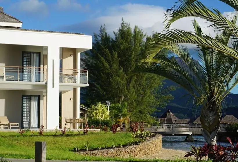 Cook S Bay Hotel & Suites