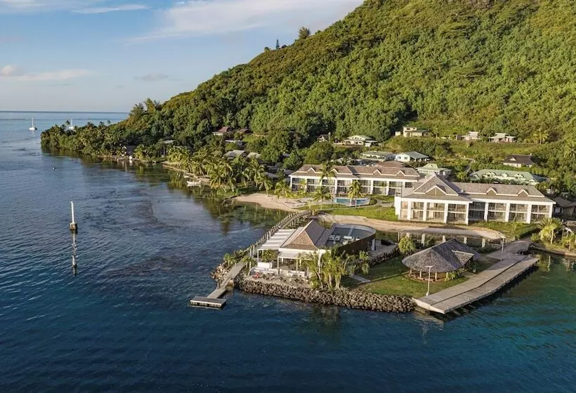 Cook S Bay Hotel & Suites