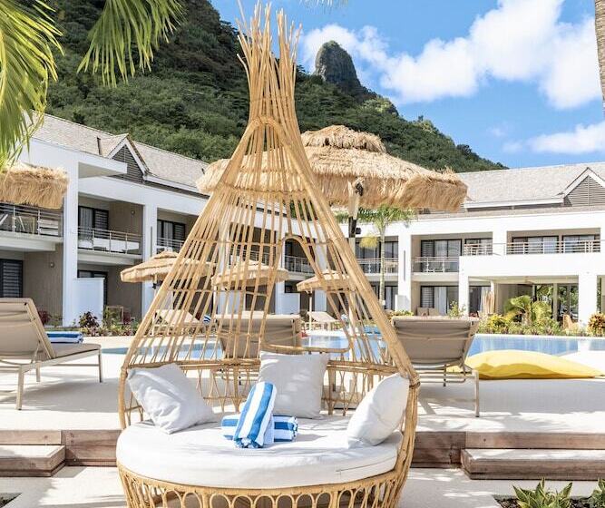 Cook S Bay Hotel & Suites