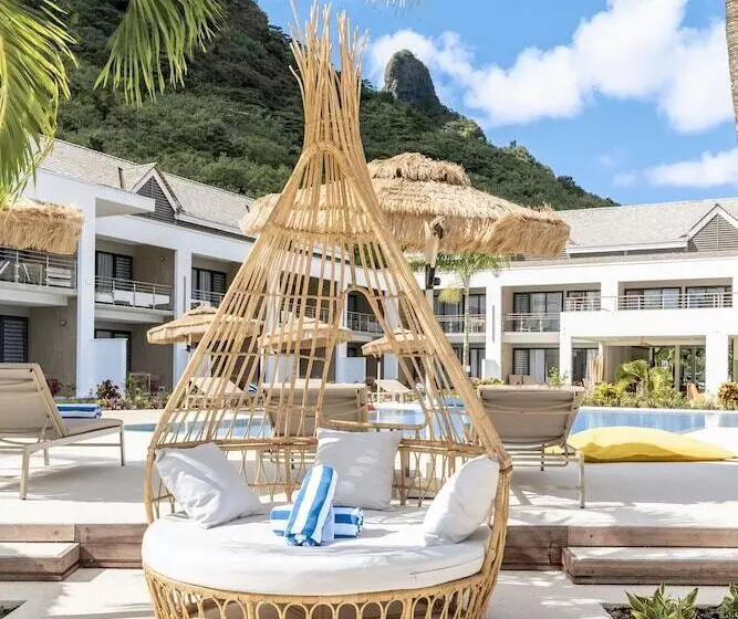 Cook S Bay Hotel & Suites