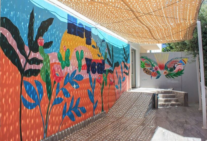 هتل Aloha Suites Mediterranean