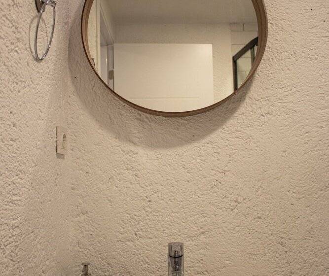 هتل Aloha Suites Mediterranean