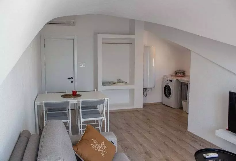 هتل Aloha Suites Mediterranean