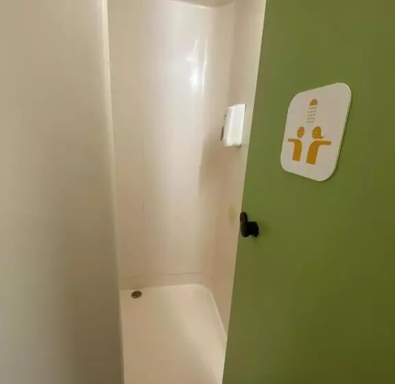 ホテル Class Eco Carcassonne