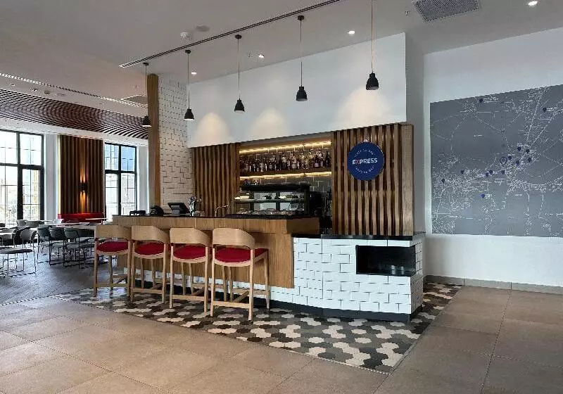 هتل Holiday Inn Express  Ankara  Airport, An Ihg