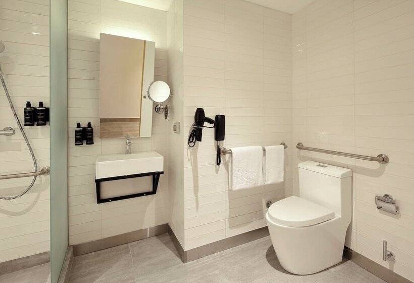 酒店 Ikonik Miraflores