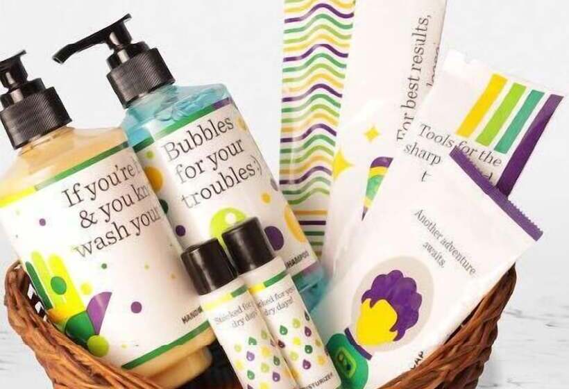 בית מלון כפרי Treebo Seven Suites