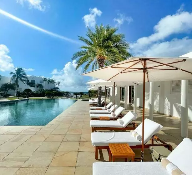 هتل Aurora Anguilla Resort & Golf Club