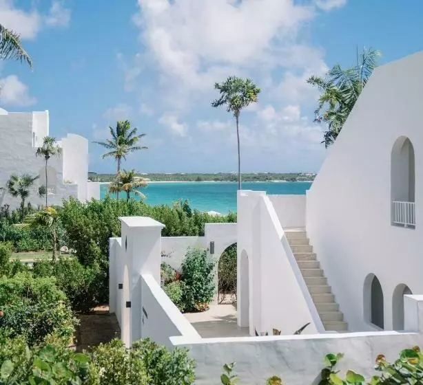 هتل Aurora Anguilla Resort & Golf Club