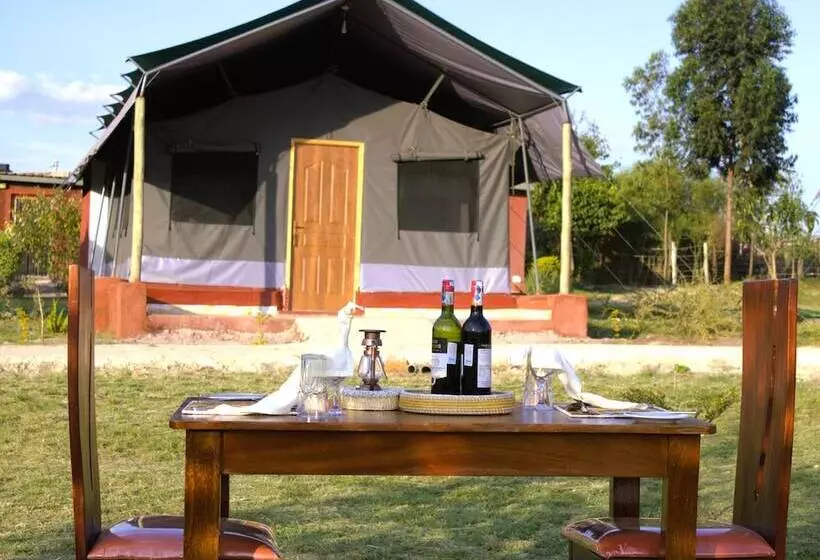 هتل Endeem Mara Resort