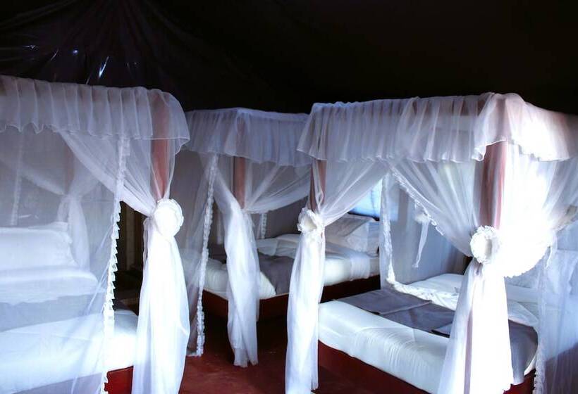 هتل Endeem Mara Resort