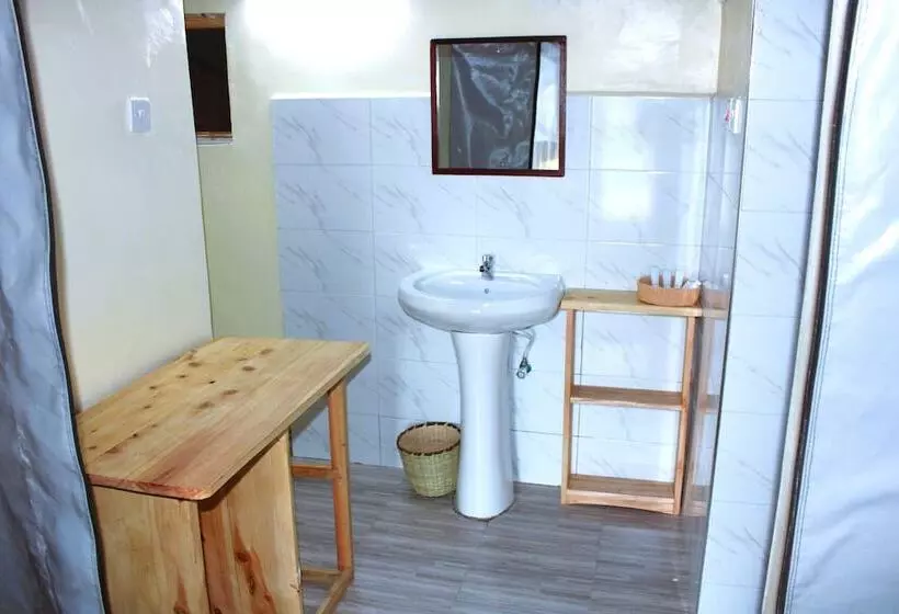 هتل Endeem Mara Resort