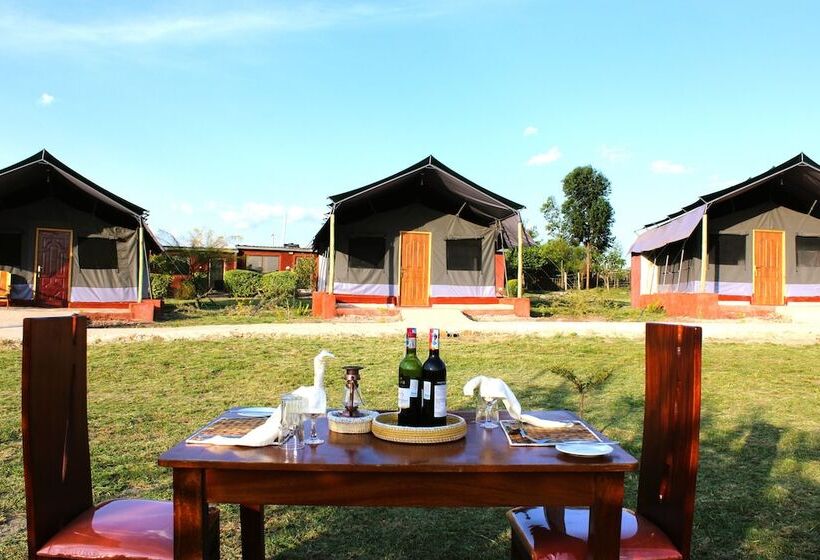 هتل Endeem Mara Resort