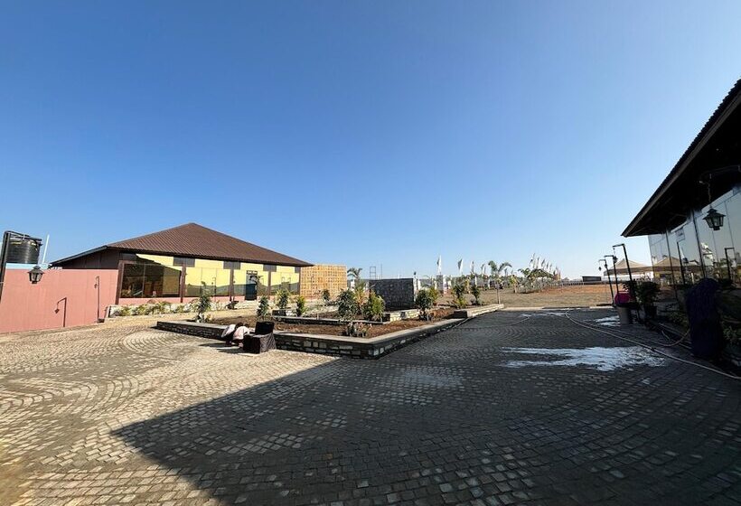 Отель Gandhisagar Forest Retreat