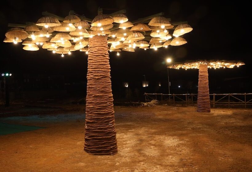 Отель Gandhisagar Forest Retreat