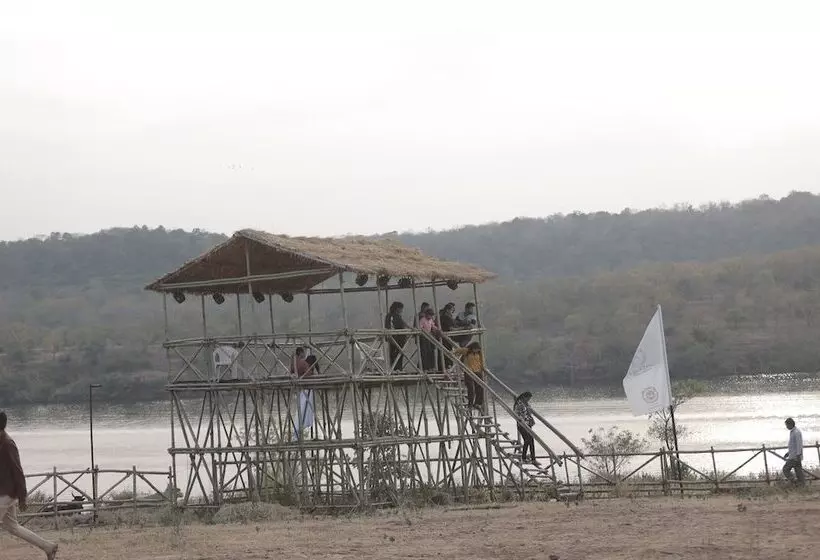 Hotelli Gandhisagar Forest Retreat