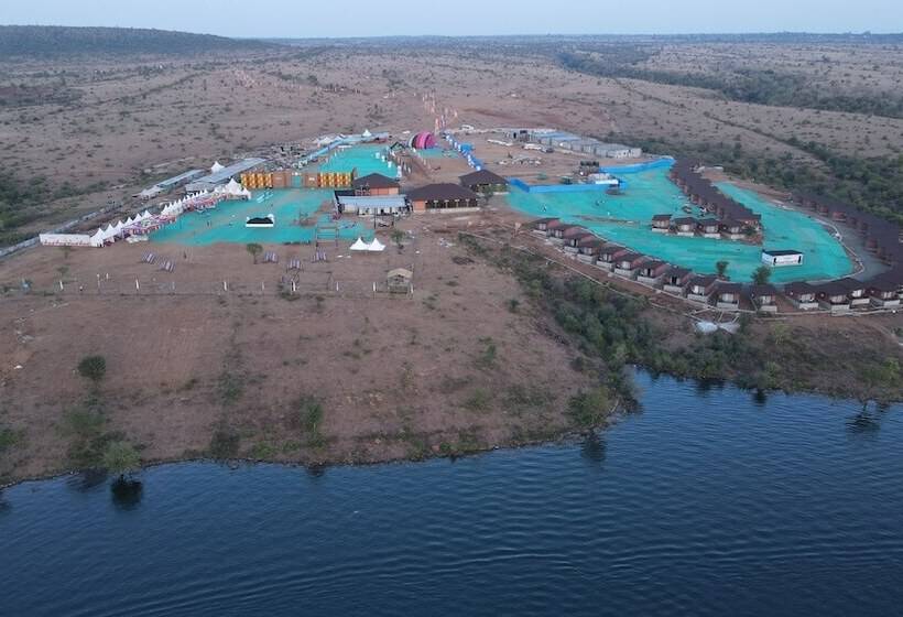 Отель Gandhisagar Forest Retreat