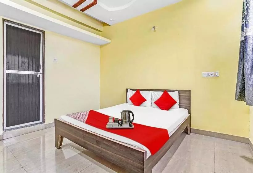 Hotelli Oyo Flagship 70191 Vandanvilla Service Apartment