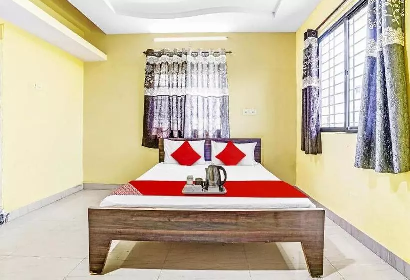 Hotelli Oyo Flagship 70191 Vandanvilla Service Apartment