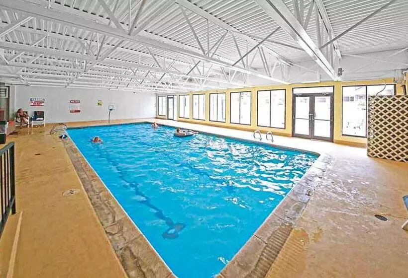 ホテル Snowblaze Condominiums E103