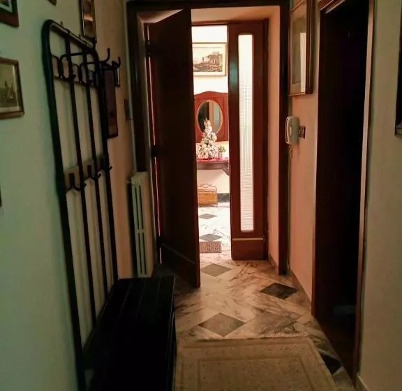 ペンション Le Stanze Di Ginevra   Santa Maria A Vico