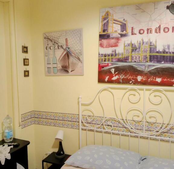 Пансион Le Stanze Di Ginevra   Santa Maria A Vico