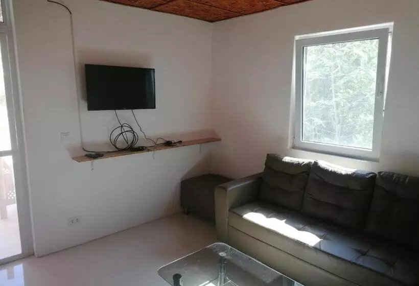 Majatalo Villa Jana, Bantayan, Santa Fe