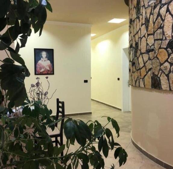 مبيت وإفطار Antik